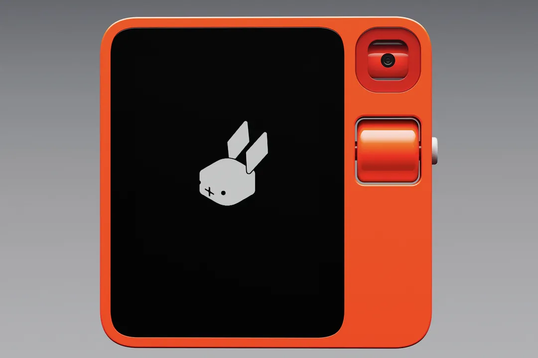 根据你的命令控制你手机上的应用：Rabbit R1 AI伴侣